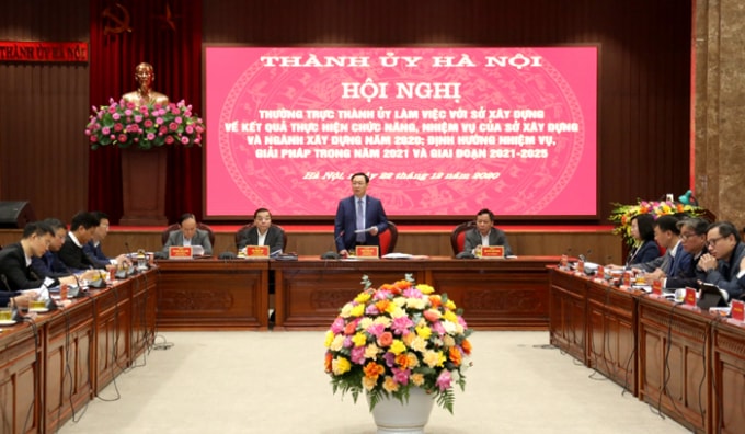 Bí thư Thành ủy Vương Đình Huệ phát biểu kết luận hội nghị