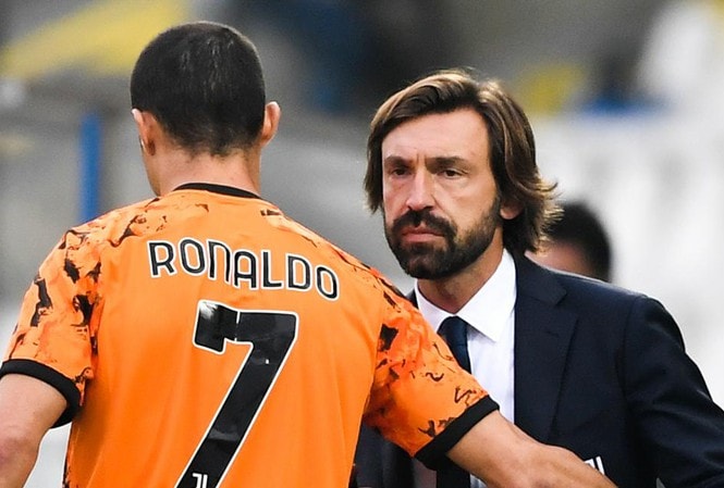 HLV Pirlo tỏ ra không hài lòng với màn trình diễn của Ronaldo cùng tập thể đội bóng. Ảnh: internet