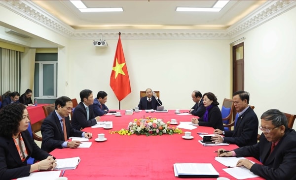 Thủ tướng Nguyễn Xuân Phúc điện đàm với Tổng thống Hoa Kỳ Donald Trump, ngày 22/12. Ảnh: VGP