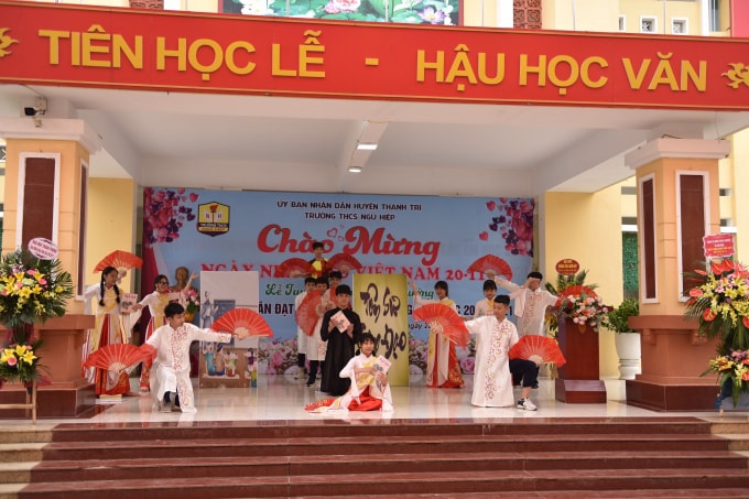 Hoạt động văn nghệ chào mừng ngày Nhà giáo Việt Nam 20/11.