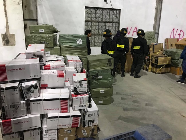 Khởi tố vụ án buôn lậu cực lớn xảy ra tại cửa khẩu Bắc Phong Sinh