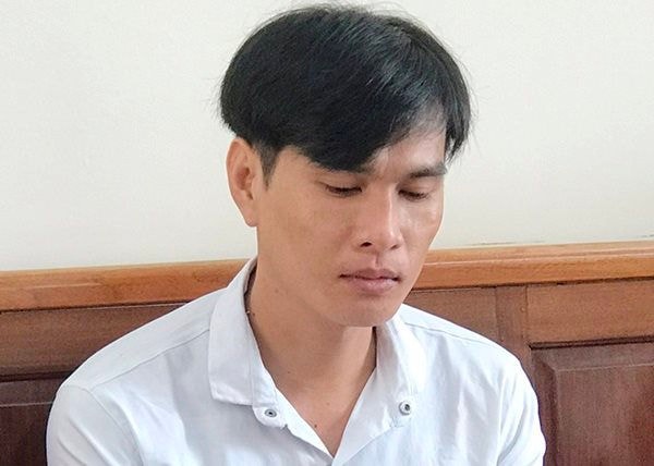 Đối tượng Huỳnh Văn Tốt bị bắt giữ. Ảnh: congly.vn