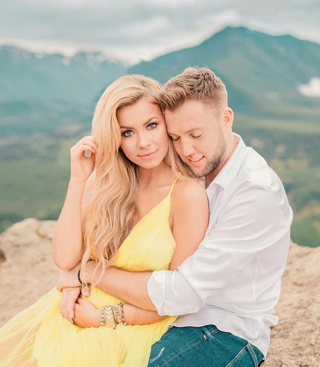 Cặp đôi Laura Little và Jack Sock thường xuyên đi du lịch cùng nhau. Ảnh: danviet.vn