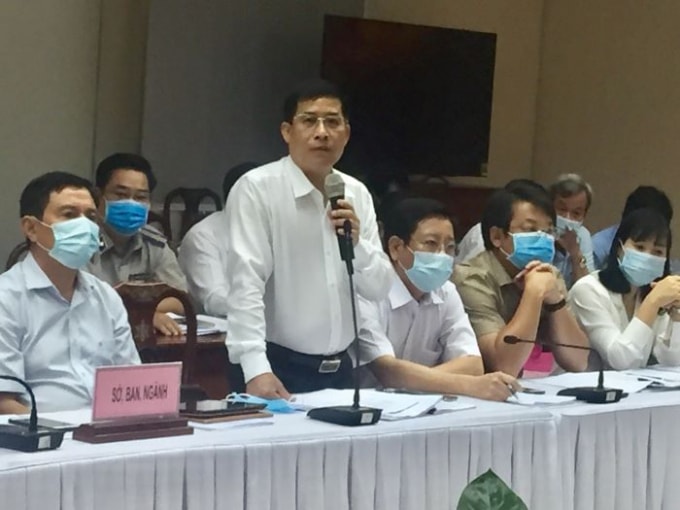 Phó giám đốc Sở Tài nguyên & Môi trường Đồng Nai Nguyễn Ngọc Thường trả lời các vấn đề mà dư luận quan tâm, báo chí đưa ra tại buổi họp báo