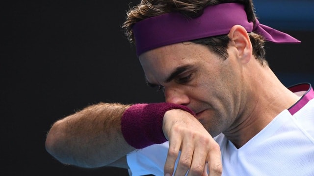 Dù đã trở lại tập luyện nhưng Roger Federer chưa tái xuất bởi sợ tái phát chấn thương.