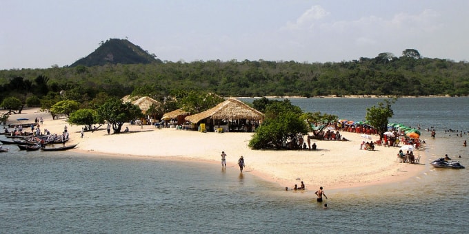 Bãi tắm này có vẻ ngoài giống như một thiên đường nhiệt đới. Ảnh: ShermansTravel
