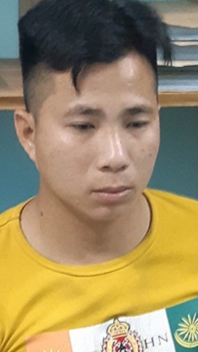 Lê Ký Nghiệp (sinh năm 1994; ngụ thôn An Long 2, xã Canh Vinh, huyện Vân Canh) đã bị công an phường Trần Quang Diệu, TP Quy Nhơn bắt giữ vi hành vi tang trữ vũ khí trái phép. (Ảnh: công an cung cấp)