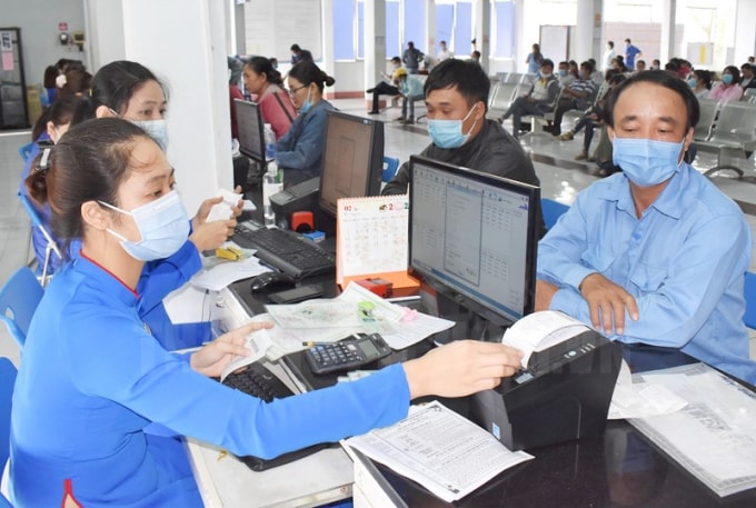 Công ty CP Vận tải đường sắt Hà Nội tiếp tục mở bán vé tàu Tết đi các tuyến: Hà Nội - Lào Cai, Hà Nội - Vinh, Hà Nội - Yên Bái, Hà Nội - Hải Phòng. Ảnh minh họa
