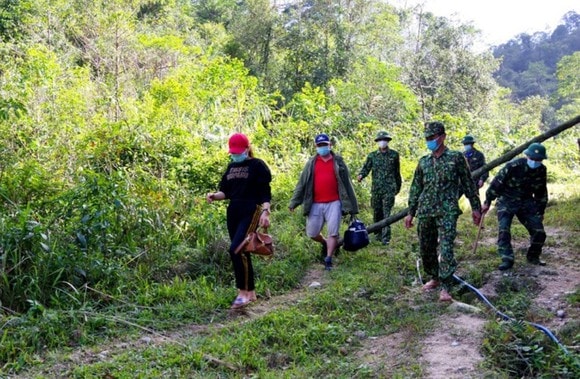 An Giang phát hiện thêm 2 nữ giới nhập cảnh chui cùng nhóm bệnh nhân Covid-19. Ảnh: minh họa