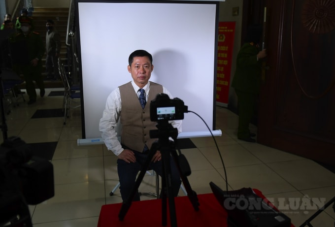 Được biết, việc cấp 50 triệu thẻ căn cước công dân cho công dân cả nước nhằm đạt mục tiêu đơn giản hóa thủ tục hành chính, giấy tờ công dân, góp phần đẩy nhanh lộ trình triển khai chính phủ điện tử.