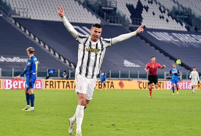 Siêu sao Ronaldo đã cán mốc 758 bàn thắng trong sự nghiệp 