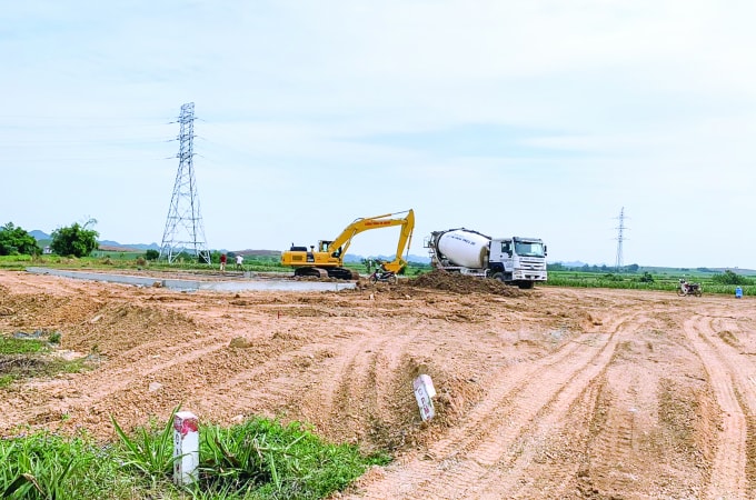 Công tác giải phóng mặt bằng được thực hiện hết sức khẩn trương.