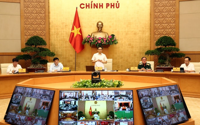Phó Thủ tướng Chính phủ Vũ Đức Đam họp trực tuyến với các địa phương về công tác phòng, chống dịch Covid-19.