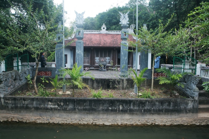 Sơn Lai là vùng đất cổ, hiện thuộc phạm vi của Quần thể Danh thắng Tràng An. Vào thế kỷ X, Sơn Lai là cửa ngõ phía Tây của “Hoa Lư tứ trấn”, thời nhà Trần (năm 1226), vùng đất này thuộc trấn Thiên Quan. Thời Hậu Lê, Sơn Lai thuộc phủ Thiên Quan, xứ Thanh Hóa.