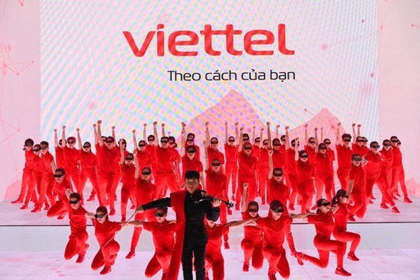 Màn ra mắt logo và slogan mới của Viettel
