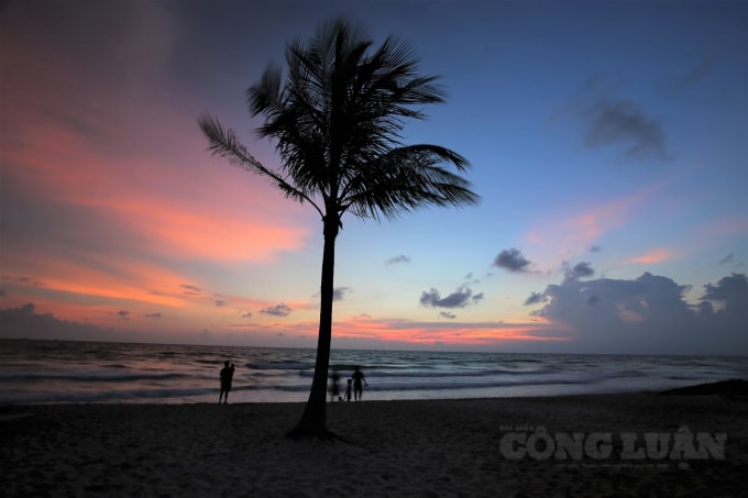 Bãi Trường, nơi có điểm ngắm hoàng hôn đẹp nhất