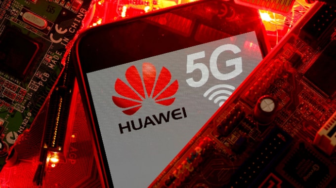 Mỹ đã gây áp lực buộc các đồng minh loại trừ Huawei khỏi cơ sở hạ tầng 5G của họ và hầu hết các quốc gia châu Âu, Nhật Bản, Australia và các quốc gia khác đã ngừng giao dịch với công ty này. Ảnh: Reuters
