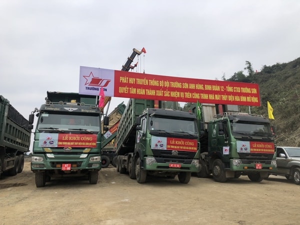 Phương tiện xe, máy của các đơn vị thi công thực hiện dự án