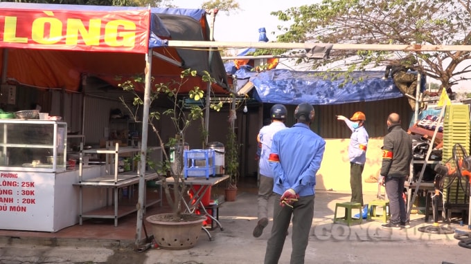 UBND xã Ngũ Hiệp ra quân cưỡng chế xử lí vi phạm trật tự xây dựng trên đất nông nghiệp.