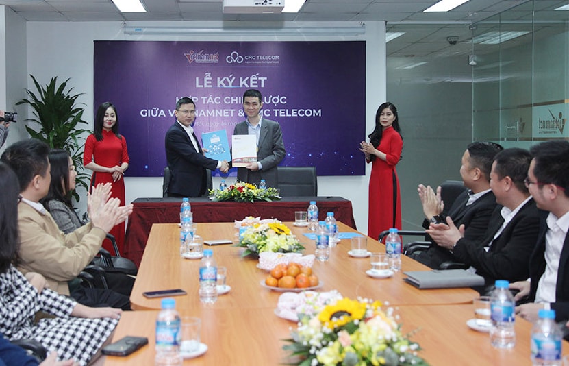 Báo VietNamNet ký hợp tác chiến lược với CMC Telecom. Ảnh: Lê Anh Dũng