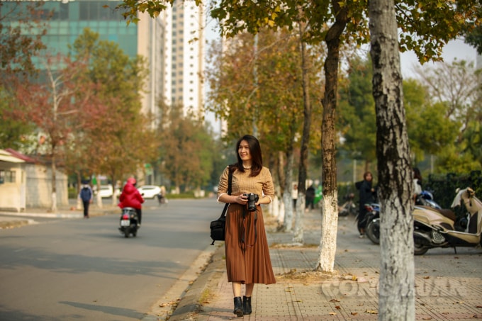 Loài cây này còn có nhiều tên gọi khác như cây sau sau, phong hương, cây bạch giao hương, cây cổ yếm, cây bạch giao, cây chà phai…Các loài phong chủ yếu là cây gỗ cao tới 10–40 m. Các loài khác là cây bụi thấp hơn 10 m với thân cây chia nhánh nhỏ ngay từ mặt đất.