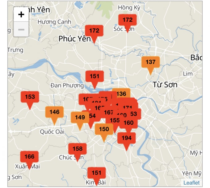 AQI báo đỏ ở đa số các trạm quan trắc chất lượng không khí. Ảnh: Dương Lâm