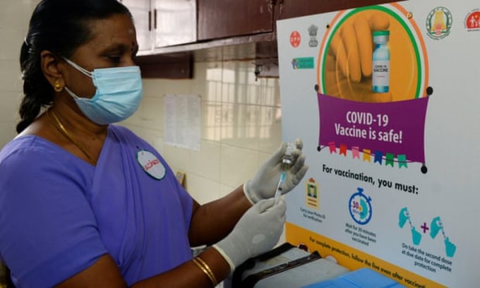 Ấn Độ khởi động chiến dịch tiêm vaccine COVID-19 lớn nhất thế giới. Ảnh: Arun Sankar/AFP