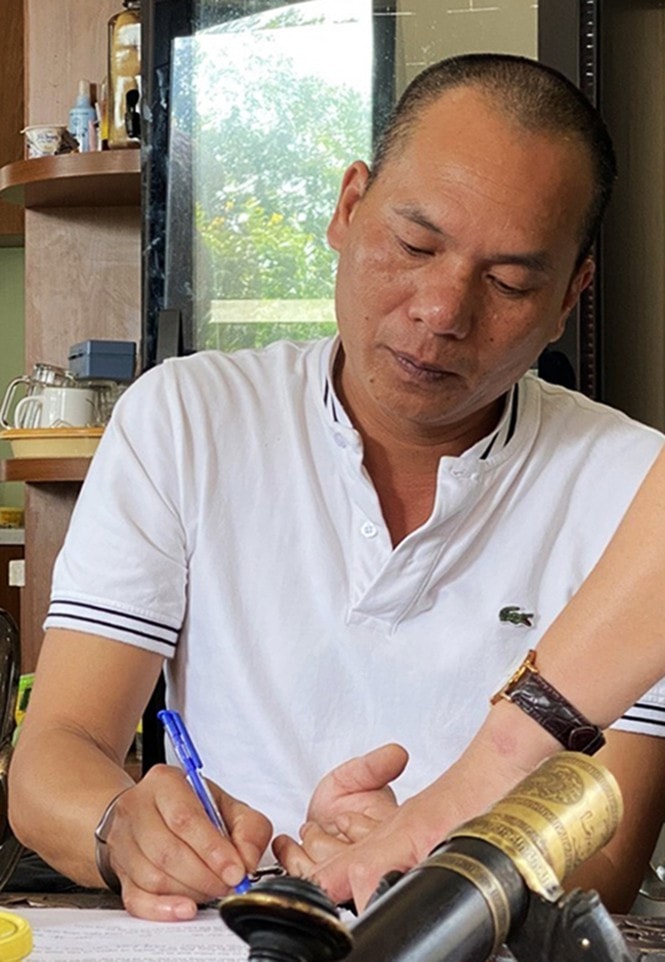 Ông Thịnh làm việc với cảnh sát sáng 17/1. Ảnh: tienphong.vn