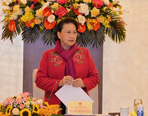 Chủ tịch Quốc hội Nguyễn Thị Kim Ngân Chủ tịch Hội đồng Bầu cử quốc gia phát biểu tại phiên họp. (Ảnh Chiến Thắng)