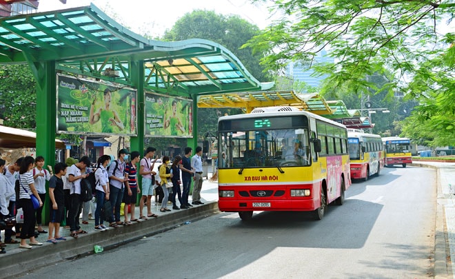 Khuyến khích người dân sử dụng phương tiện giao thông công cộng, phương tiện giao thông vận tải thân thiện với môi trường.
