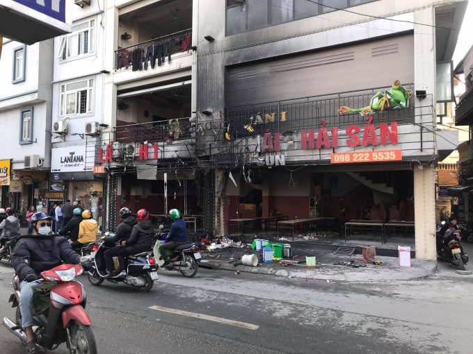 Cảnh sát PCCC sau đó đã điều 2 xe chữa cháy đến hiện trường. Đến khoảng 14h30 cùng ngày, ngọn lửa cơ bản được dập tắt. Vụ cháy không gây thiệt hại gì về người.