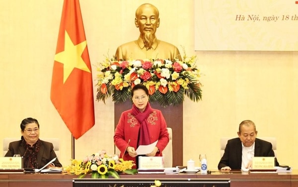 Chủ tịch Quốc hội Nguyễn Thị Kim Ngân chủ trì Phiên họp thứ 2 của Hội đồng Bầu cử quốc gia. Ảnh: TTXVN
