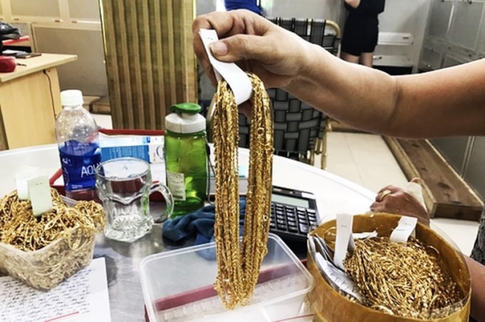 Nguyễn Đức Tuấn trộm hơn 455 lượng vàng mà Tuấn đã trộm của bà Hoa có giá trị hơn 10 tỷ đồng.