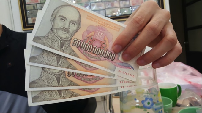 Tờ 50 tỷ đồng dinar có giá từ 100.000 - 120.000 đồng