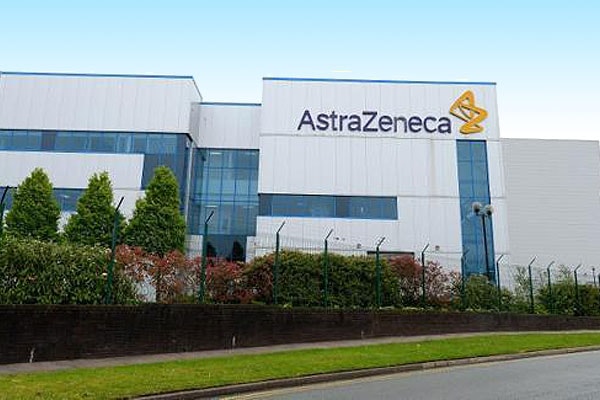 Công ty AstraZeneca cho biết sẽ cung cấp vắc xin COVID-19 cho EU giảm so với dự kiến - Ảnh: Getty