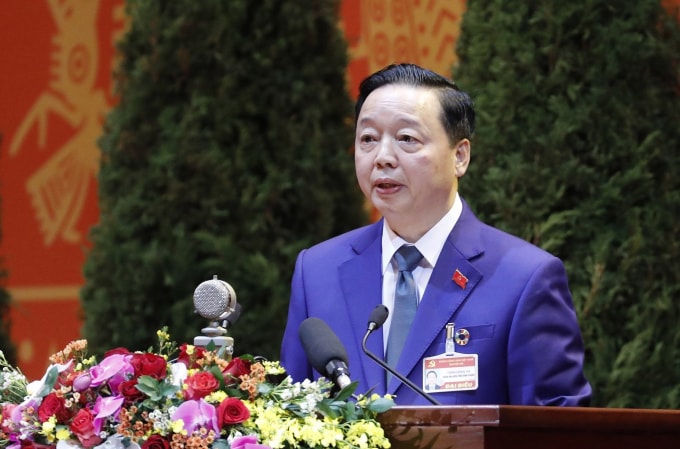 Đồng chí Trần Hồng Hà, Ủy viên Trung ương Đảng, Bộ trưởng Bộ Tài nguyên và Môi trường tham luận tại Đại hội Đảng toàn quốc lần thứ XIII