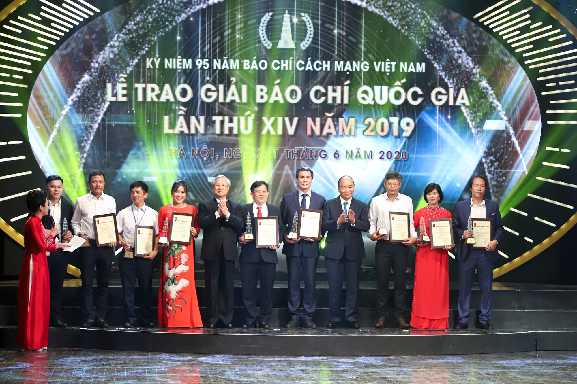 Hình ảnh tại Lễ trao Giải Báo chí quốc gia năm 2019. Ảnh: Minh Khánh