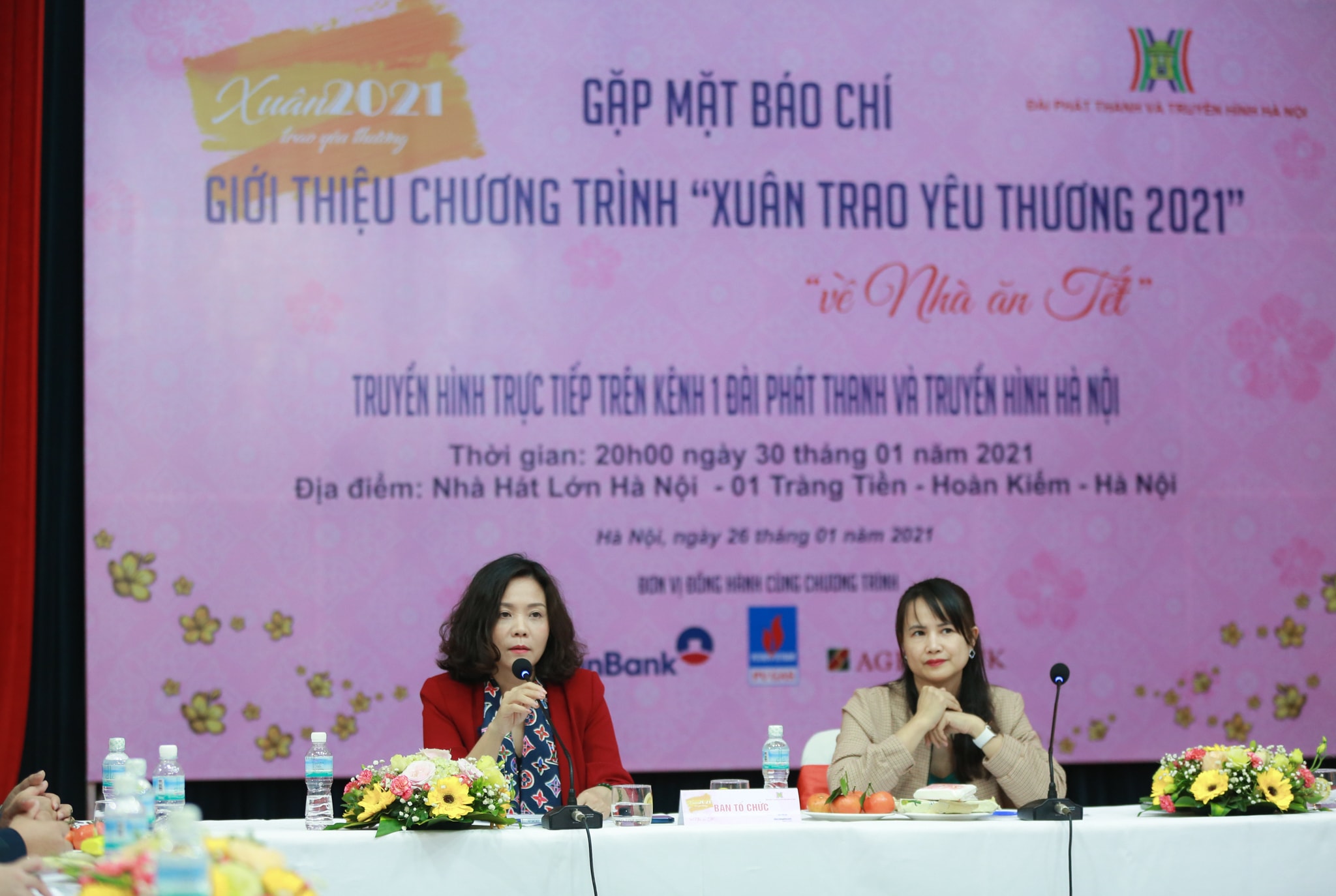 Bà Lê Thị Ánh Mai - Phó TGĐ, TBT Đài PT-TH Hà Nội phát biểu tại buổi họp báo. Ảnh: HTV