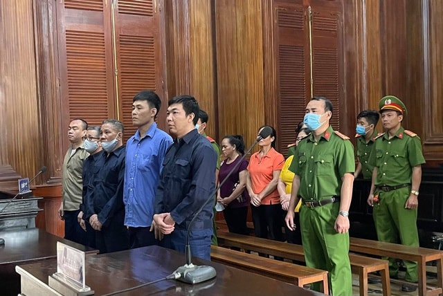 Các bị cáo tại tòa. Ảnh: vietbao.vn