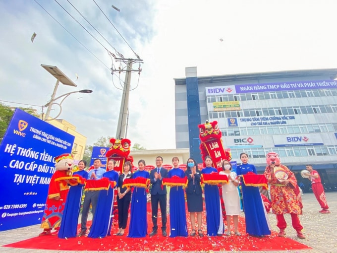 VNVC Long Thành chính thức đi vào hoạt động, đáp lại mong mỏi của người dân địa phương về một trung tâm tiêm chủng đẳng cấp, hiện đại.