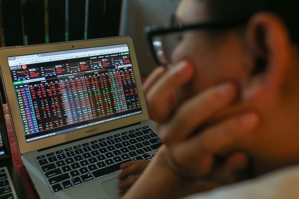 VN-Index có thể sẽ lùi về 1.070 điểm sau đó sẽ hồi phục