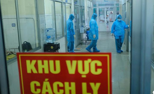 Bạc Liêu tiến hành cách ly 4 trường hợp đi cùng chuyến bay với ca mắc Covid-19. Ảnh: TL
