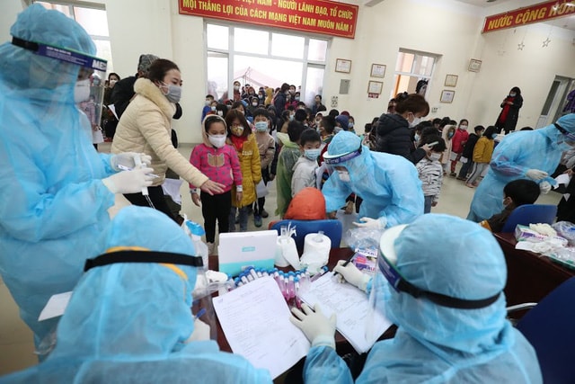 Tất cả học sinh lớp 3E, trường Tiểu học Xuân Phương (Hà Nội) có kết quả âm tính lần 1 (Ảnh minh họa: Báo Gia đình & Xã hội)