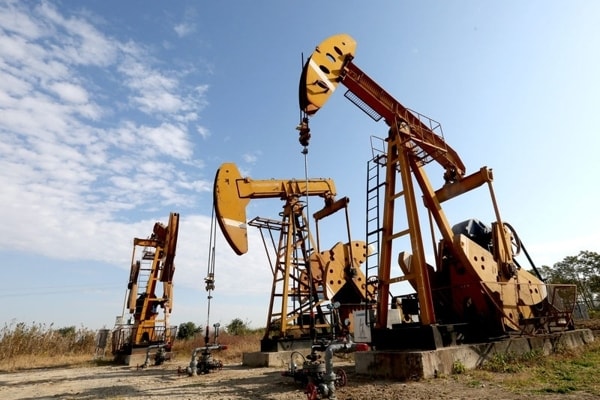 Giá dầu hôm nay được hỗ trợ bởi các cam kết cắt giảm sản lượng của OPEC+