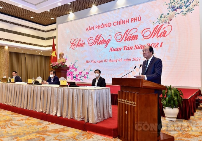 Ông Mai Tiến Dũng cũng khẳng định, VPCP sẽ tiếp tục tạo điều kiện tốt hơn nữa để các phóng viên báo chí tiếp cận được các thông tin kịp thời các hoạt động của Chính phủ, Thủ tướng Chính phủ.