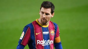 HLV Koeman nóng giận vì tiền đạo Messi bị PSG chèo kéo. Ảnh: internet