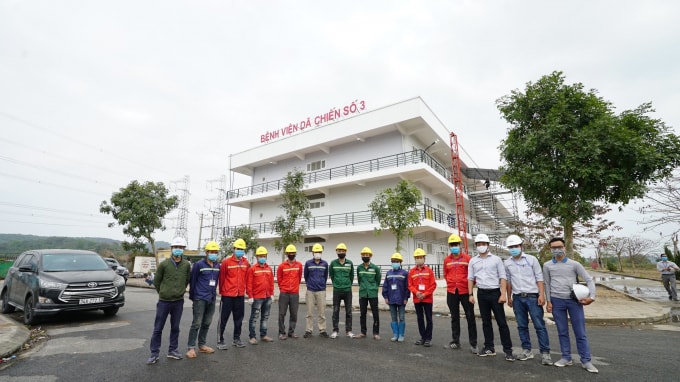 Bệnh viện dã chiến số 3 thi công thần tốc và vượt tiến độ. Ảnh: Nguyễn Long