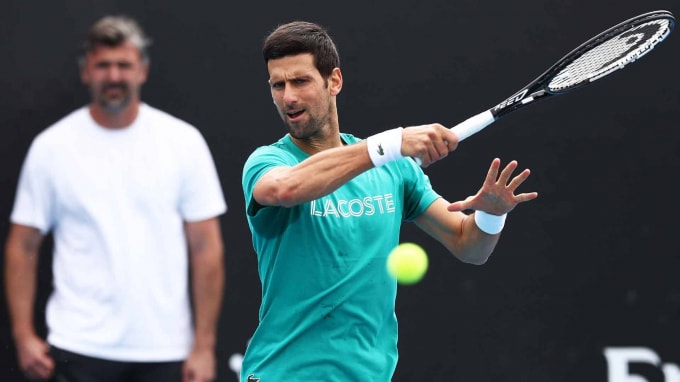 Djokovic không đáp trả lại những chỉ trích của Kyrgios. Ảnh: internet