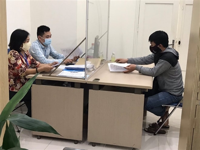 Thanh tra Sở TT&TT Hà Nội lập biên bản trường hợp đăng tải các thông tin về tình hình dịch COVID-19 chưa được kiểm chứng, gây hoang mang dư luận trên mạng xã hội.