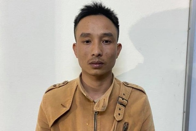 Nguyễn Tiến Sơn tại cơ quan điều tra. Ảnh: dantri.com.vn